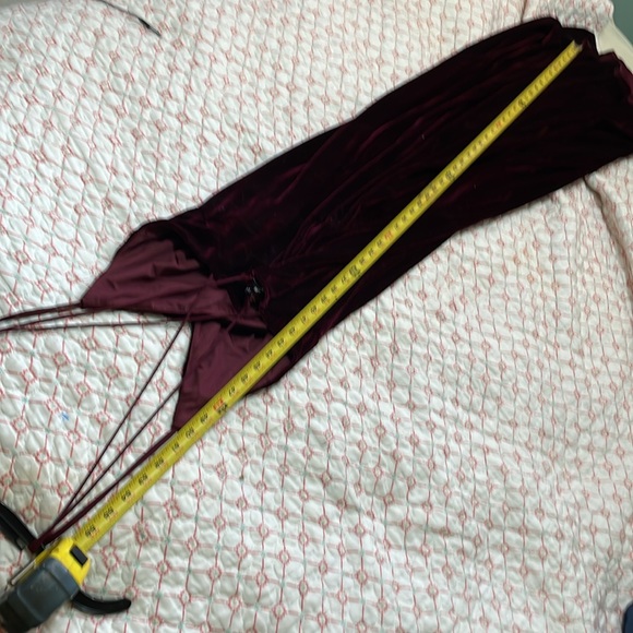 Velvet strap back maxi slipdress - Picture 7 of 7